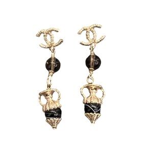 CHANEL CC  Gripoix  Bead Drop Earrings Gold